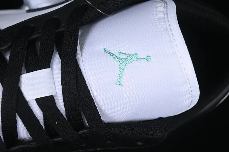 All categories Air Jordan Jordan series basketball shoes Air Jordan 1 Low Air Jordan 1 Low AJ1 Joe 1 black and white panda low-top cultural basketball shoes 553558-131